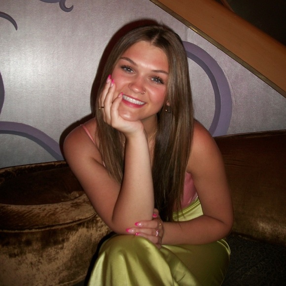 Meet your Posher, Kiley - Picture 1 of 1